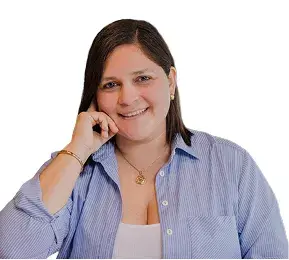 Fiorella-Stagnaro-Lara-De-Bustamante